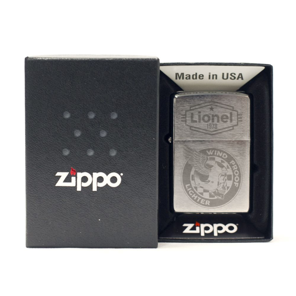 Personoitu Zippo&reg; vuosip&auml;iv&auml;n sytytin